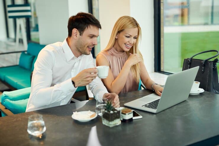 awkward conversations between coworkers
